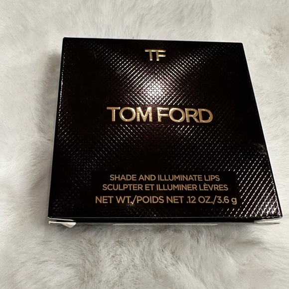 Tom Ford Other - Tom Ford Lip Palette in move pinky color so pretty